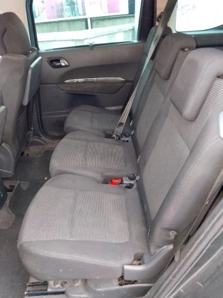 Peugeot 5008 2010