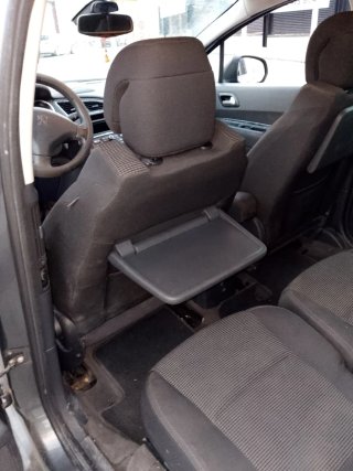Peugeot 5008 2010