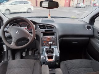 Peugeot 5008 2010