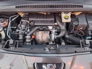 Peugeot 5008 2010
