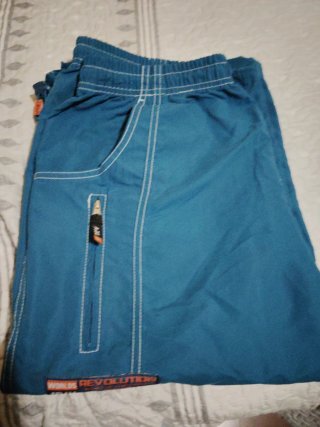 Bermudas Verano Hombre Finas, Bolsillos laterales.