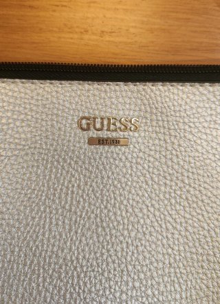Bolso Guess Plateado