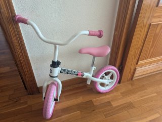 Bicicleta sin pedales Chicco Pink Comet