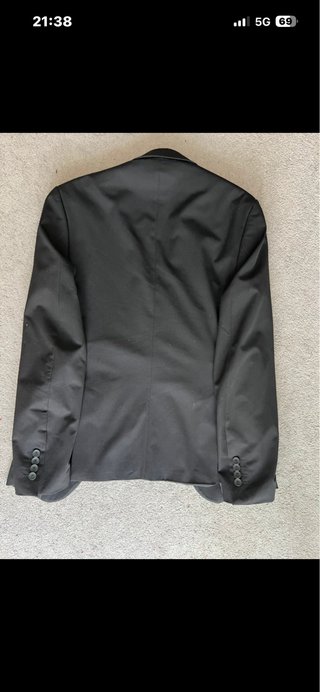 Traje negro formal
