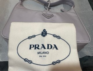 Bolso Prada Re-Edition 2000  Color Glicina