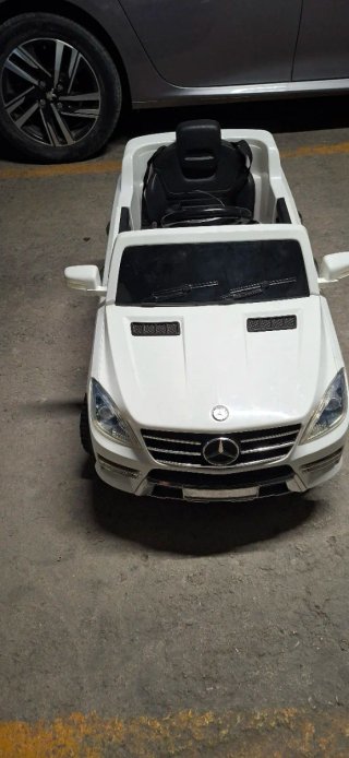 Coche eléctrico infantil teledirigido Tlf680498420