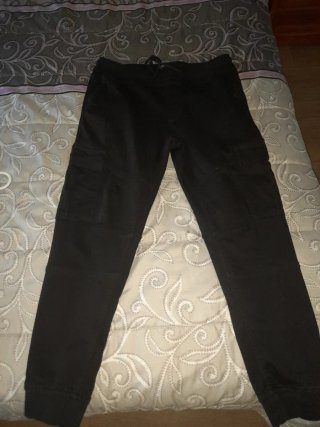 Pantalón cargo negro hombre