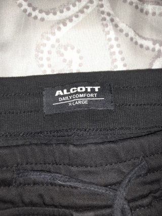 Pantalón cargo negro hombre