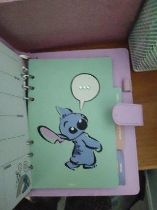 Libreta tapa dura Stitch y arcoíris