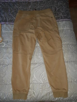 Pantalón cargo hombre beige