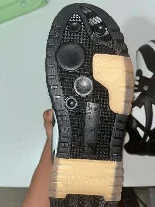 Zapatillas Off-White Negras y Blancas