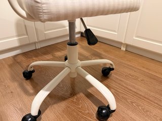 Silla de escritorio infantil a cuadros