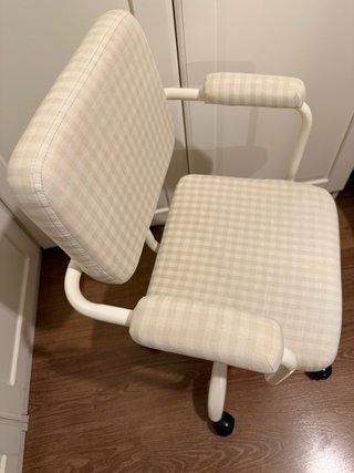 Silla de escritorio infantil a cuadros