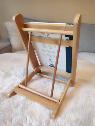 Suporte de Livros em Bambu