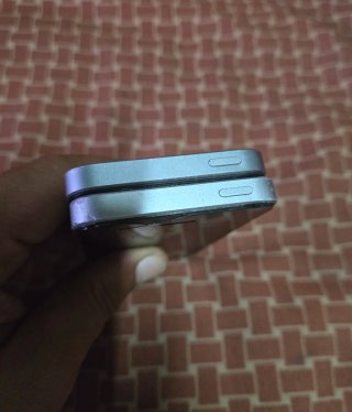 Lote 2 iPhones SE 16GB A1723