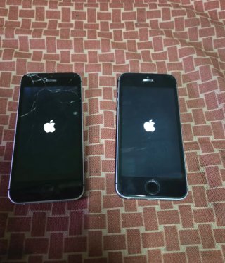 Lote 2 iPhones SE 16GB A1723