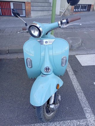 Moto Eléctrica "SUMRA Tipo Scooter