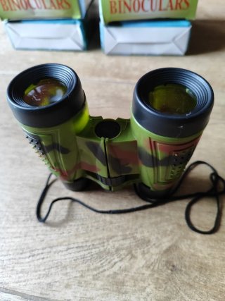 Prismáticos  camuflaje nuevo a estrenar