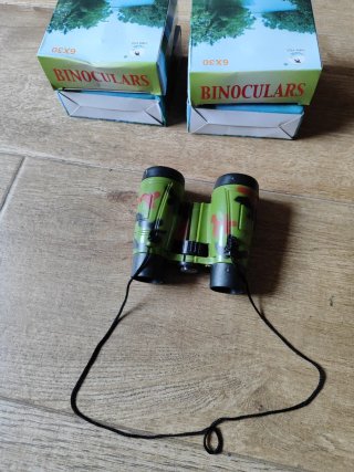 Prismáticos  camuflaje nuevo a estrenar