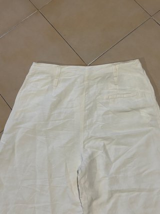 Pantalones beige anchos finos