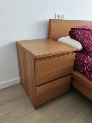 Mesita de noche IKEA madera