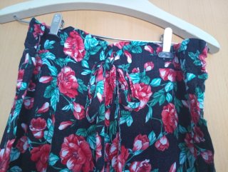 Pantalón ancho floral