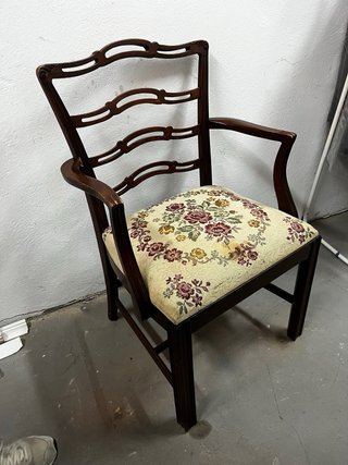 6 Sillas de Comedor Madera Tapizadas