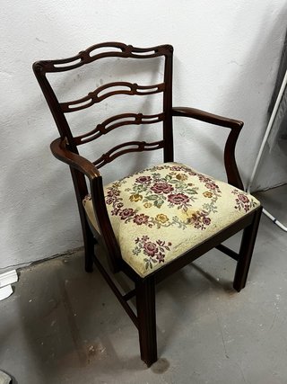 6 Sillas de Comedor Madera Tapizadas