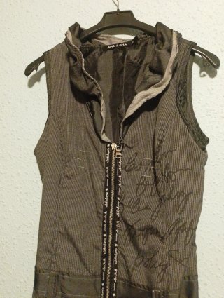 Vestido de verano sin mangas con cremallera