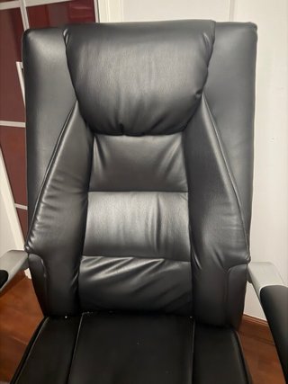 Silla de oficina piel negra y metal