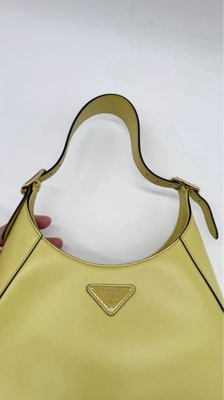 Bolso Hombro Prada Cleo Cedro Piel