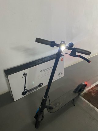 Patinete Eléctrico Xiaomi Mi Scooter 1S