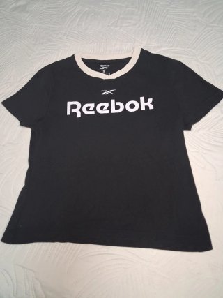 Camiseta Reebok Negra