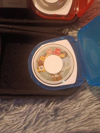 PSP Juegos, Cargador (ORIGINAL) + funda de regalo