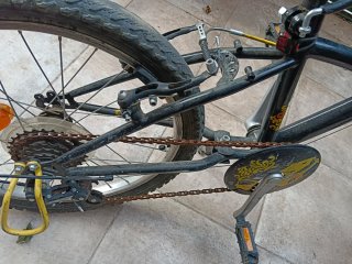 Bicicleta BTWIN Negra y Amarilla