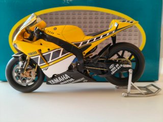 Moto Yamaha Rossi Laguna Seca 2005 Altaya 1/12