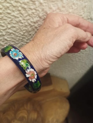 Pulsera ancha vintage Cloisonné con bisagra