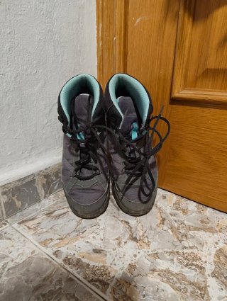 Botas Quechua Talla 38 Gris y Turquesa