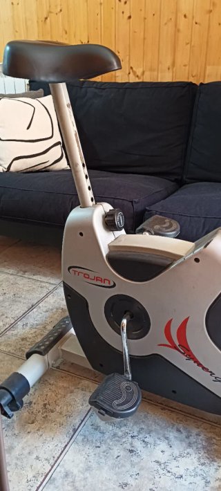 Bicicleta Estática Trojan