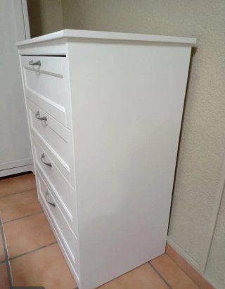 Cómoda blanca Ikea 4 cajones