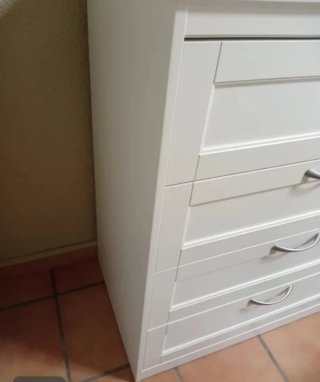 Cómoda blanca Ikea 4 cajones