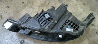 Faro Derecho Range Rover Sport 2022