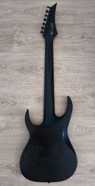 Washburn Parallaxe Ola Englund 7 Cuerdas