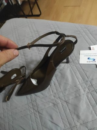Zapatos de tacón SOYOB marrones( zara)