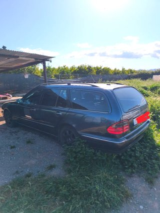 Mercedes-Benz Clase E 2001