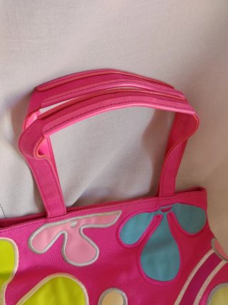Bolso de mano con flores