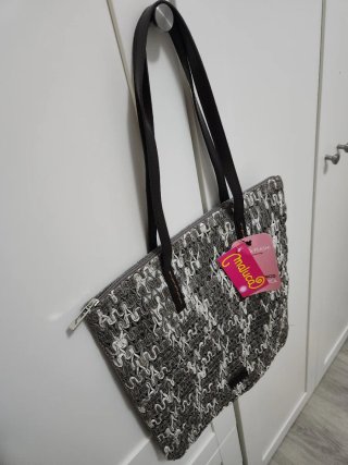 Bolso Maluca Malla Brillante y Asas de Piel