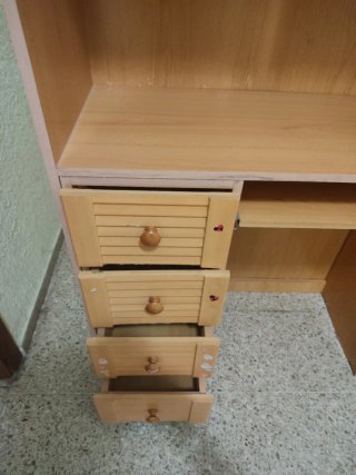 Escritorio infantil madera