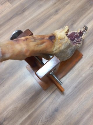 Jamonero artesanal madera