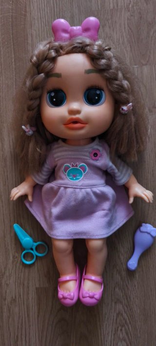 Muñeca Mía que habla y crece el pelo
